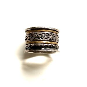 Silpada 925 retired twirl ring sz6.5